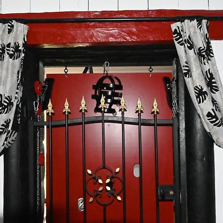Love Room Donjon Dol In Love Bdsm Dol-de-Bretagne Esterno foto