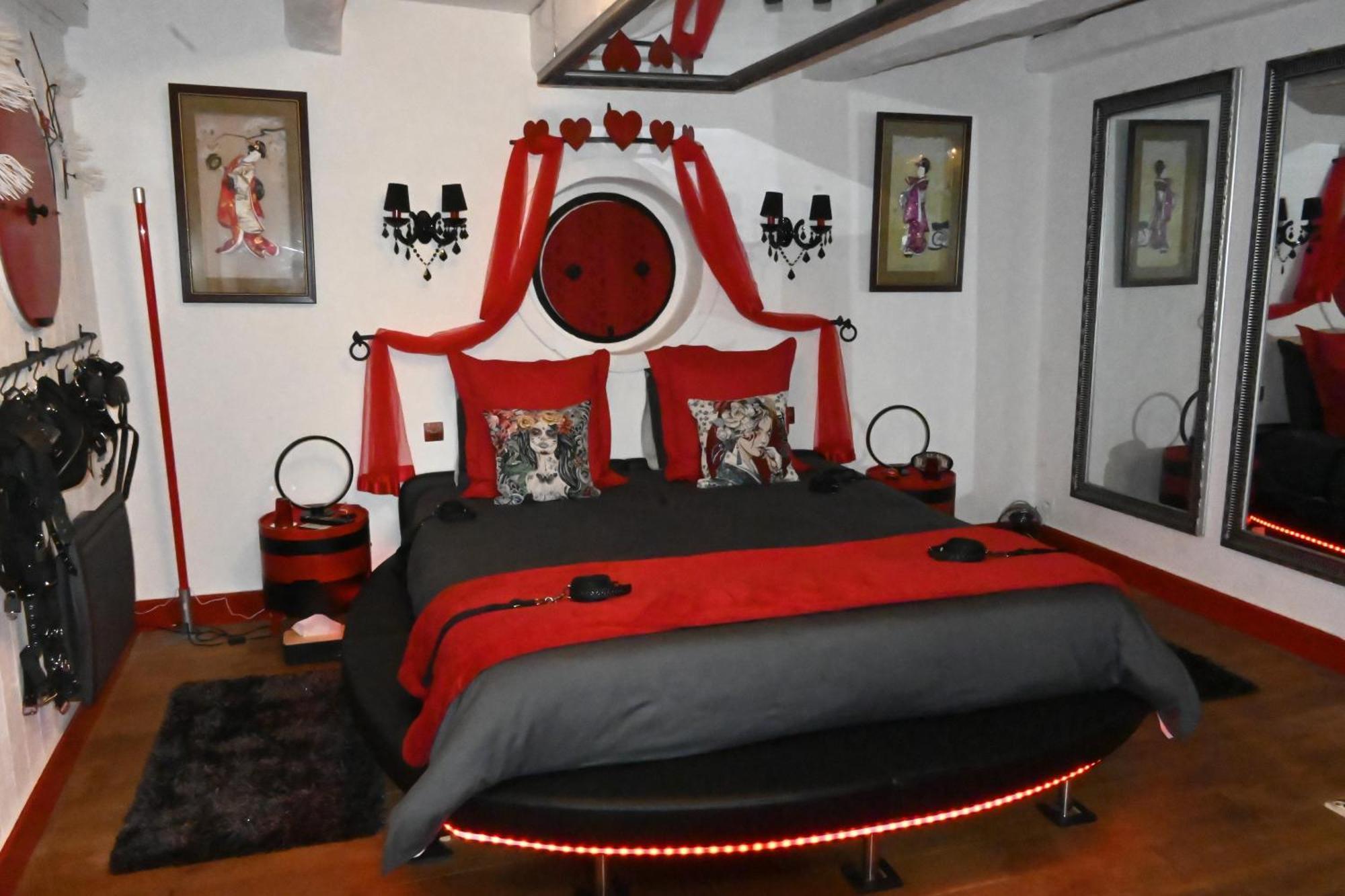 Love Room Donjon Dol In Love Bdsm Dol-de-Bretagne Esterno foto